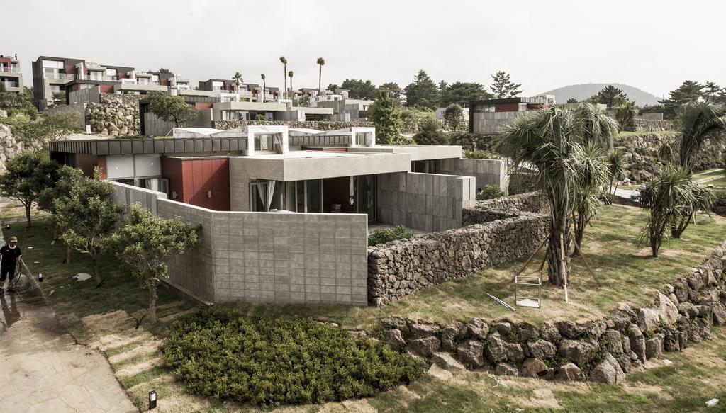 Stanford Hotel And Resort Jeju by Rom bilde